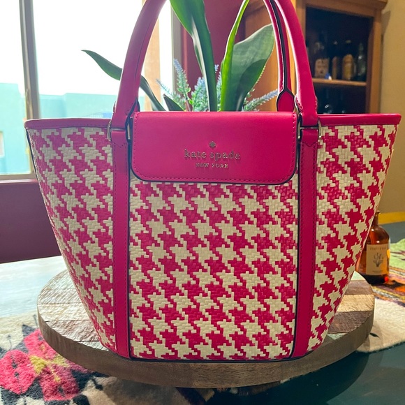 kate spade Handbags - NWT Kate Spade Gingham Purse